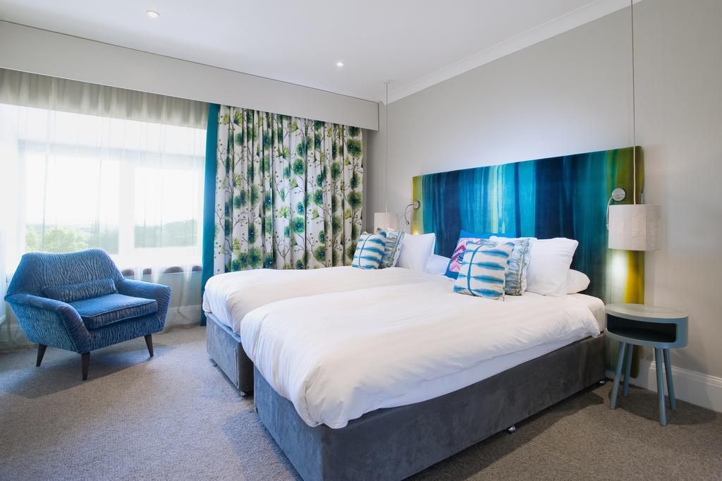 Combe Grove Hotel Limpley Stoke Exteriör bild